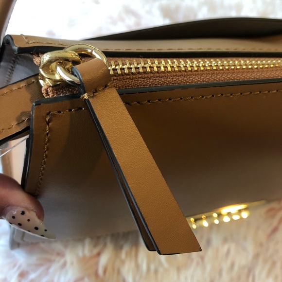 ZAC POSEN Eartha Zip Top Crossbody, Camel color, NWT. - Picture 4 of 12